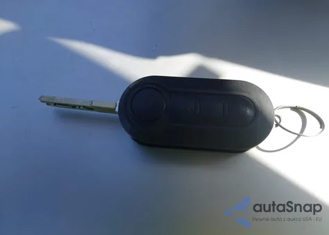 2013 Fiat 500 Sport z USA, uszkodzony, nr VIN 3C3CFFBR0DT562486